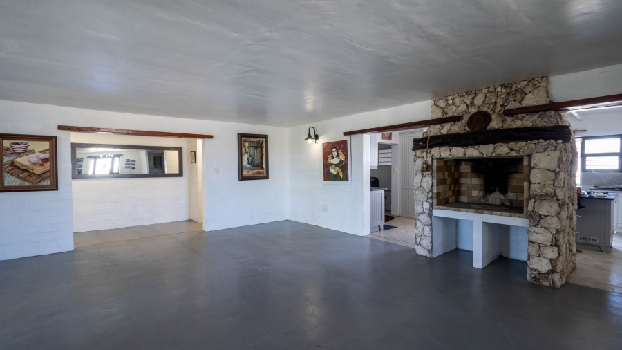 6 Bedroom Property for Sale in Jacobsbaai Western Cape